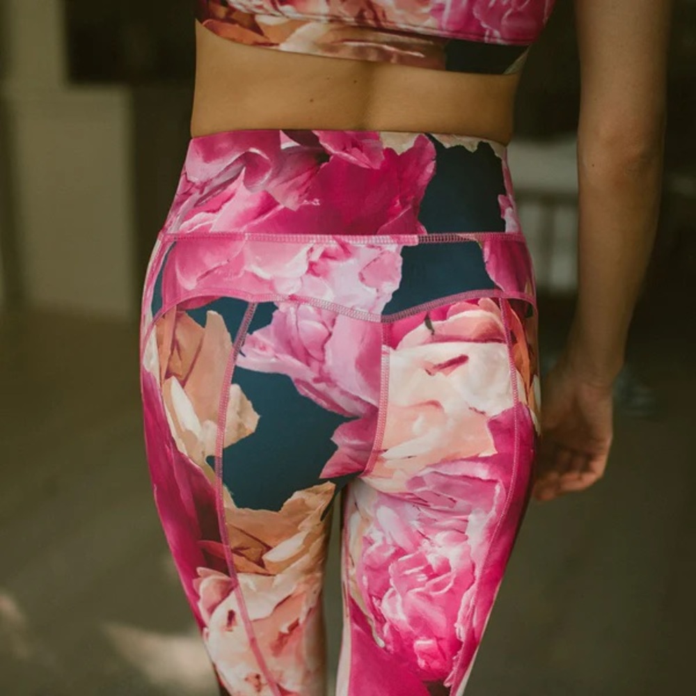 Albion Peony Cropped Leggings - Picture 2 of 7
